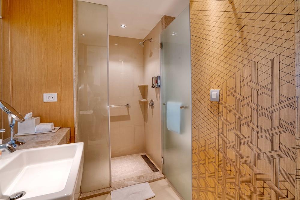 ウェルカムホテル コインバトール メンバー Itc ホテル グループ エクステリア 写真 A shower cubicle